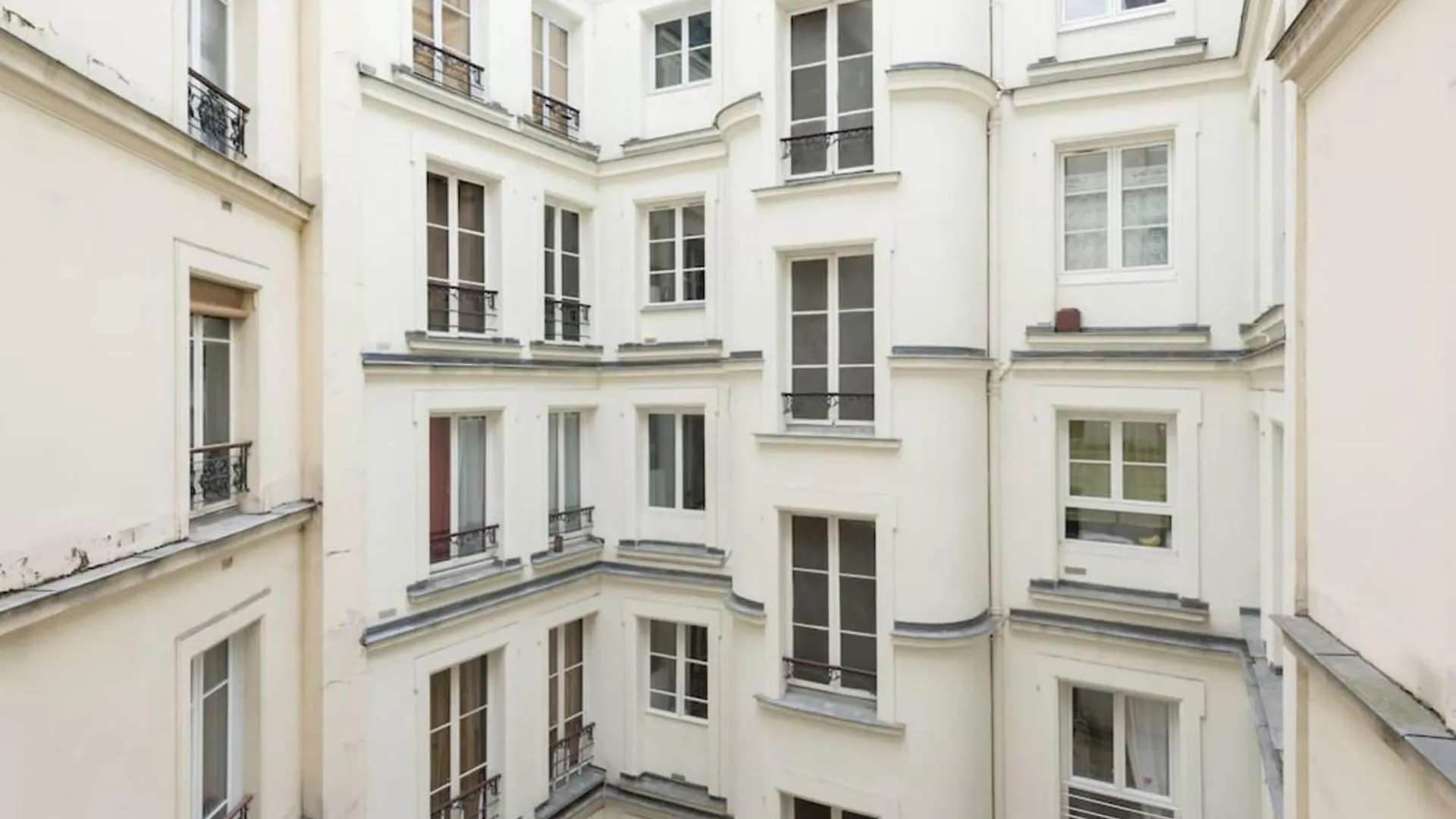 Bright Apartment Of 41M2 In The 10Th -Paris