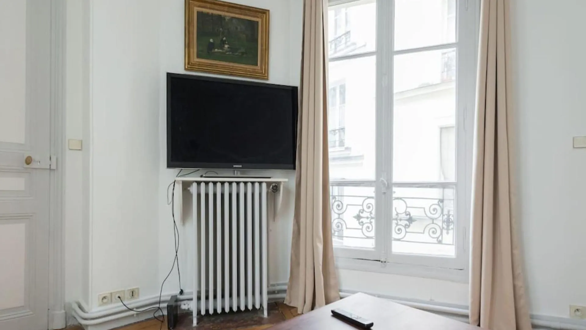 Bright Apartment Of 41M2 In The 10Th -Paris France